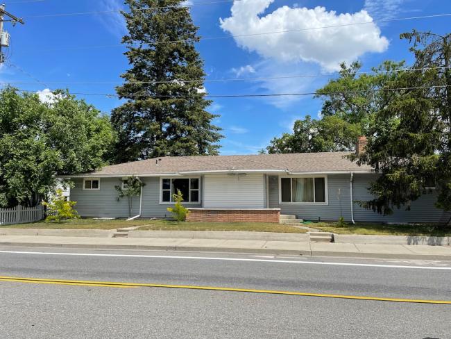 Duplex House and Exterior Window Washing in Spokane Valley, WA